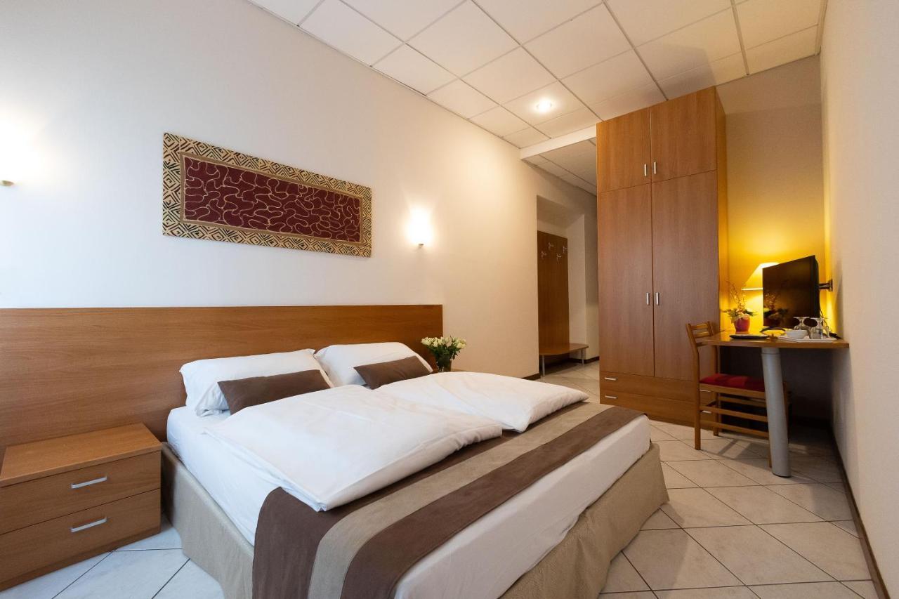 La Mimosa Lazise Hotel ภายนอก รูปภาพ
