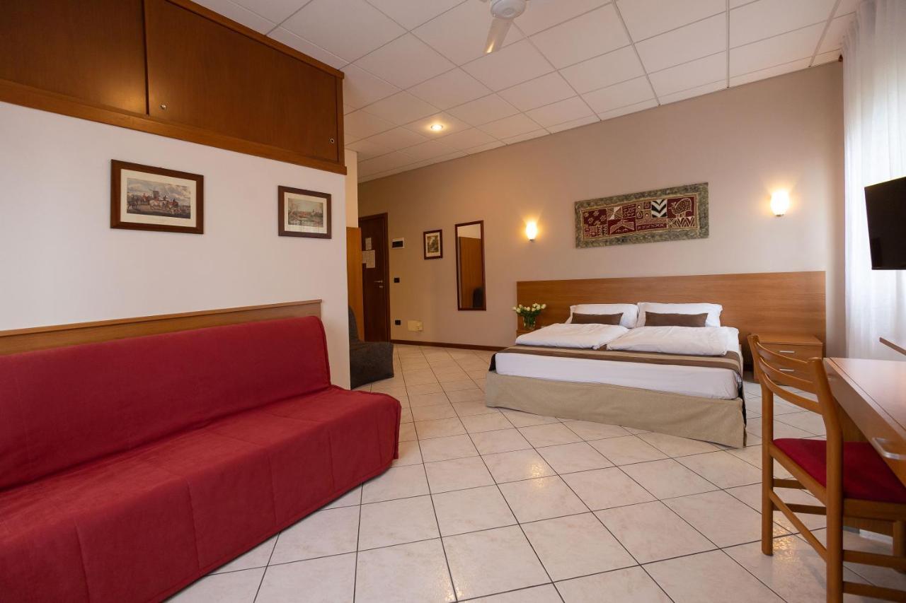 La Mimosa Lazise Hotel ภายนอก รูปภาพ