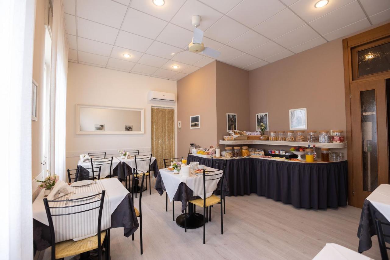 La Mimosa Lazise Hotel ภายนอก รูปภาพ